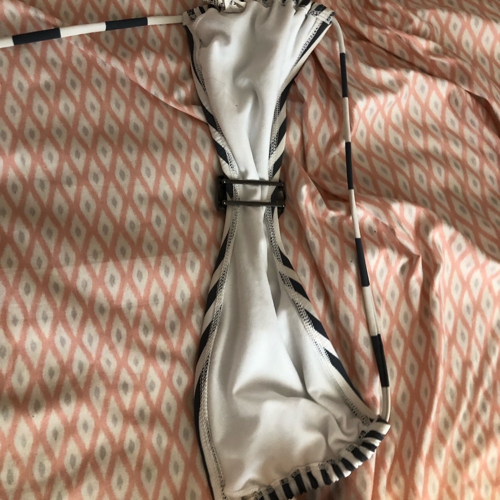Perfect condition bikini! - Picture 6 of 11
